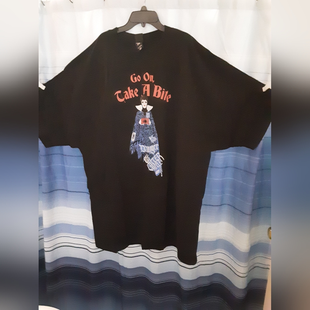 Disney 4XLT Black "Take A Bite" T-Shirt
